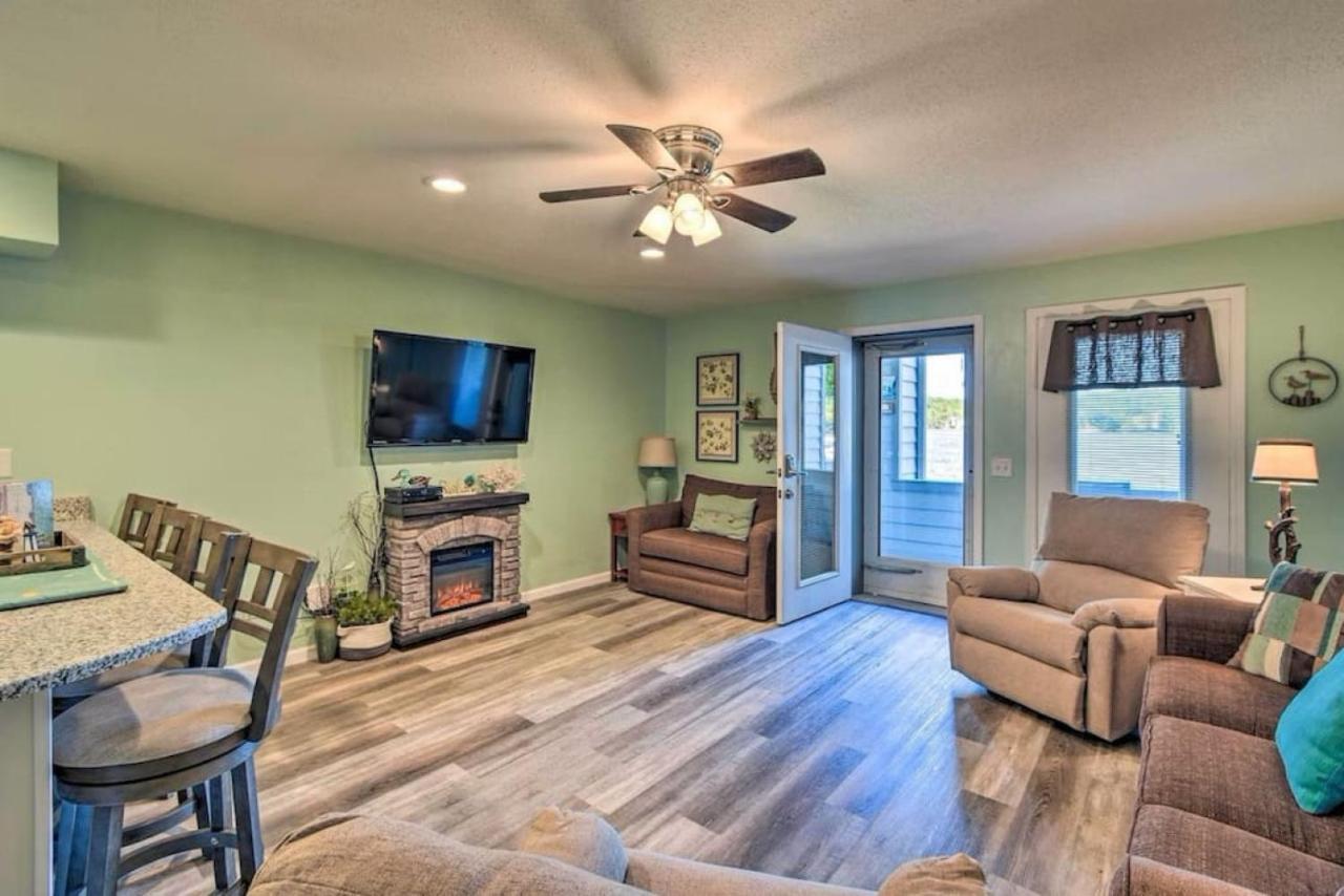 Ethels Beachfront Getaway Wisconsin Dells Bagian luar foto